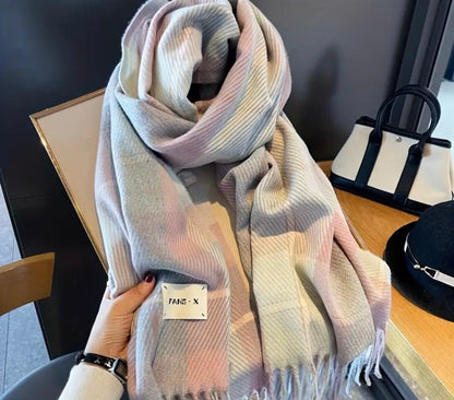 Flauschiges Karo Halstuch